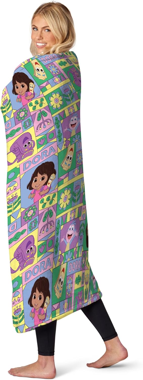 Dora the Explorer Throw Blanke - огляд і ціна Baby Nursery In Hospital